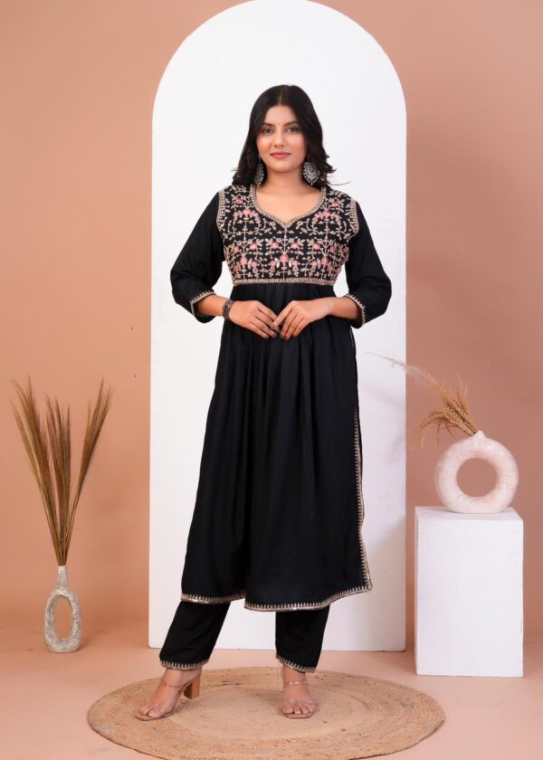 Elegant Black Embroidered Kurti Set
